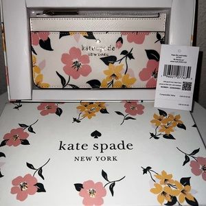 Kate Spade Lily blooms slim wallet